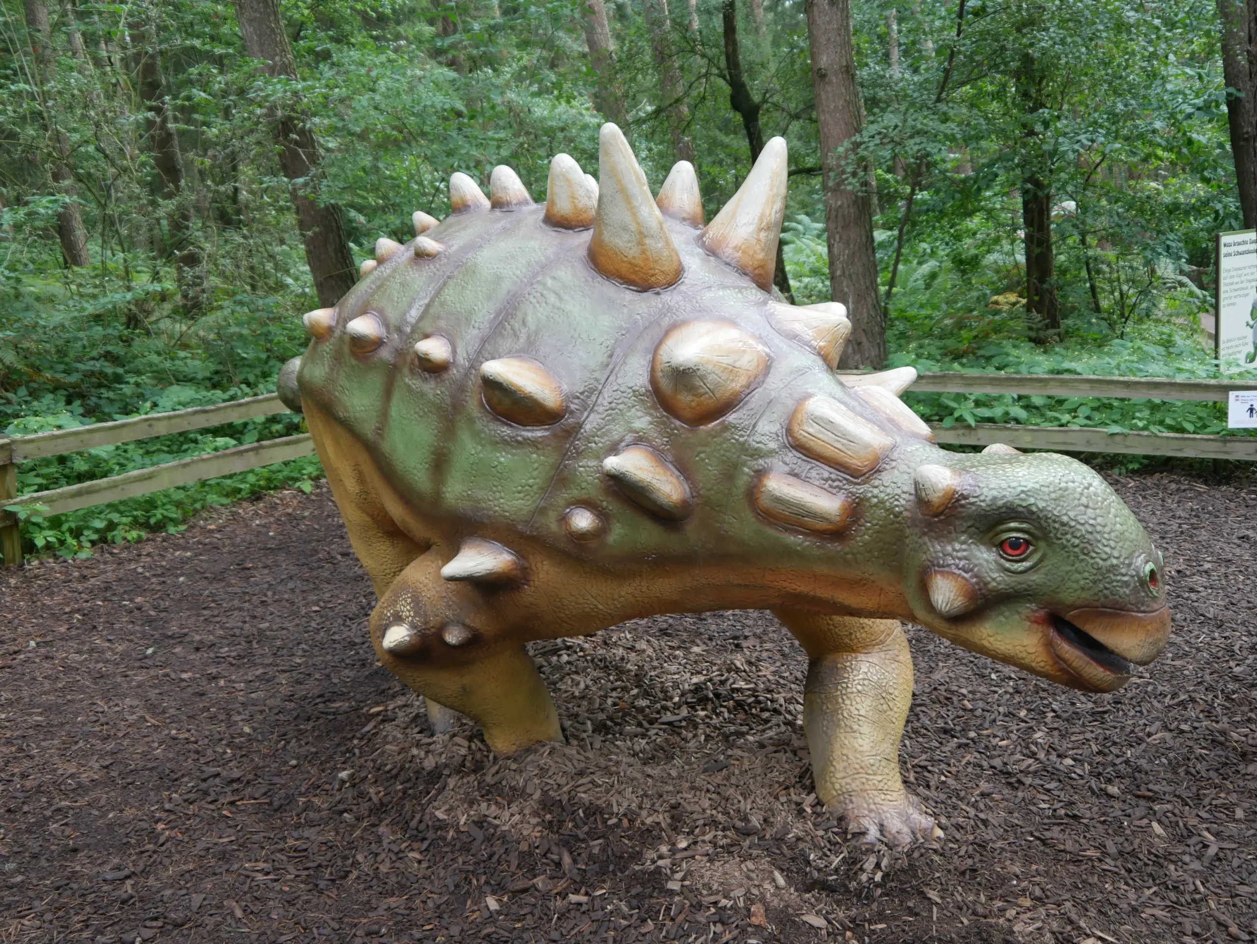 Euoplocephalus tutus ©urzeittiere.net