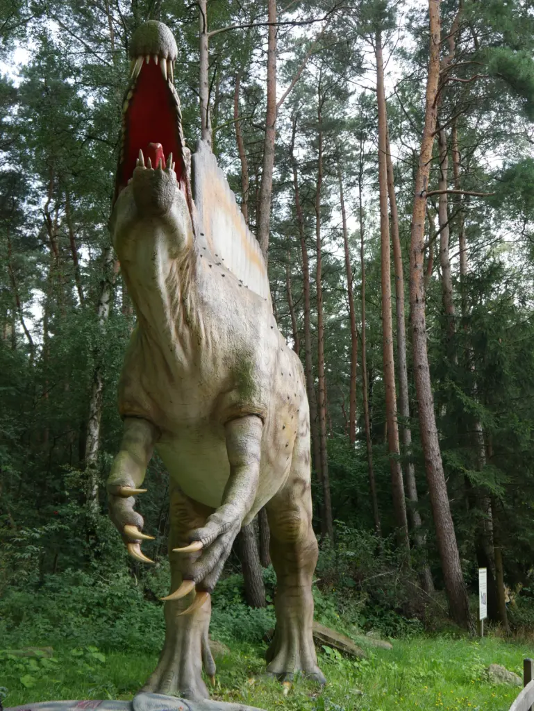 Spinosaurus