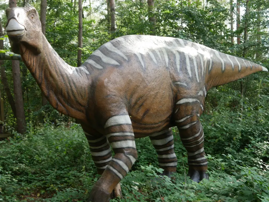 Iguanodon bernissartensis | ©urzeittiere.net